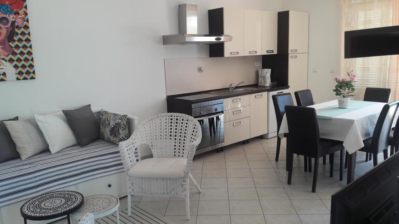 Apartman Barbat-Za Cijelu Obitelj Barbat na Rabu Exterior foto